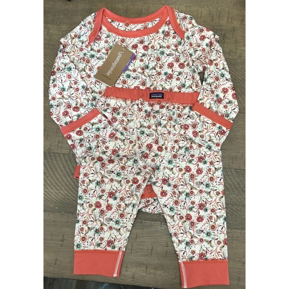 RARE NWT Patagonia Baby Girl Capilene Top & Bottoms Set 60054 3-6 Months